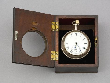 Zdjęcie nr 12 (31)
                                	                             Chronometr Śniadeckiego, John Arnold and Son, Londyn, 1787-1796. Precyzyjny i odporny na wstrząsy zegarek, podarowany Janowi Śniadeckiemu przez króla Stanisława Augusta Poniatowskiego.
                            